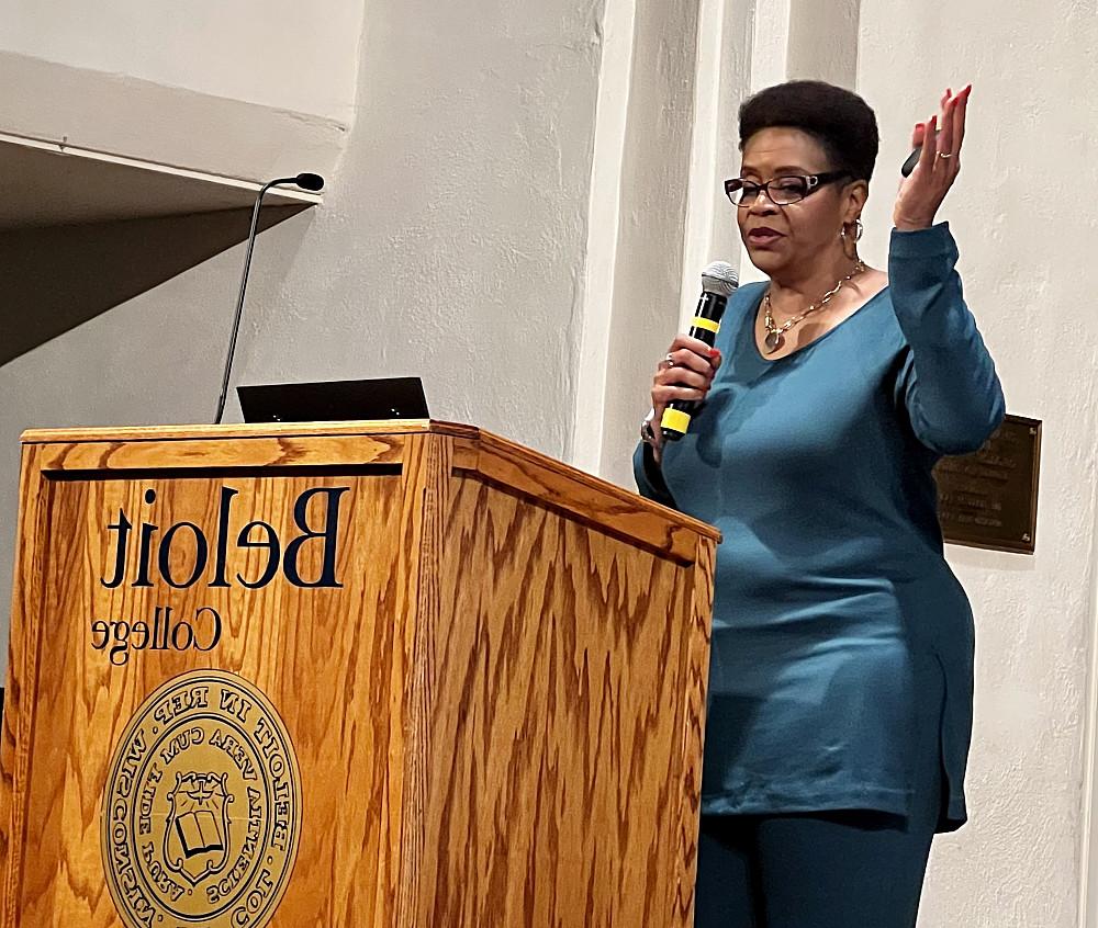 维拉·琼斯在伯洛伊特学院发表黑人历史月主题演讲.